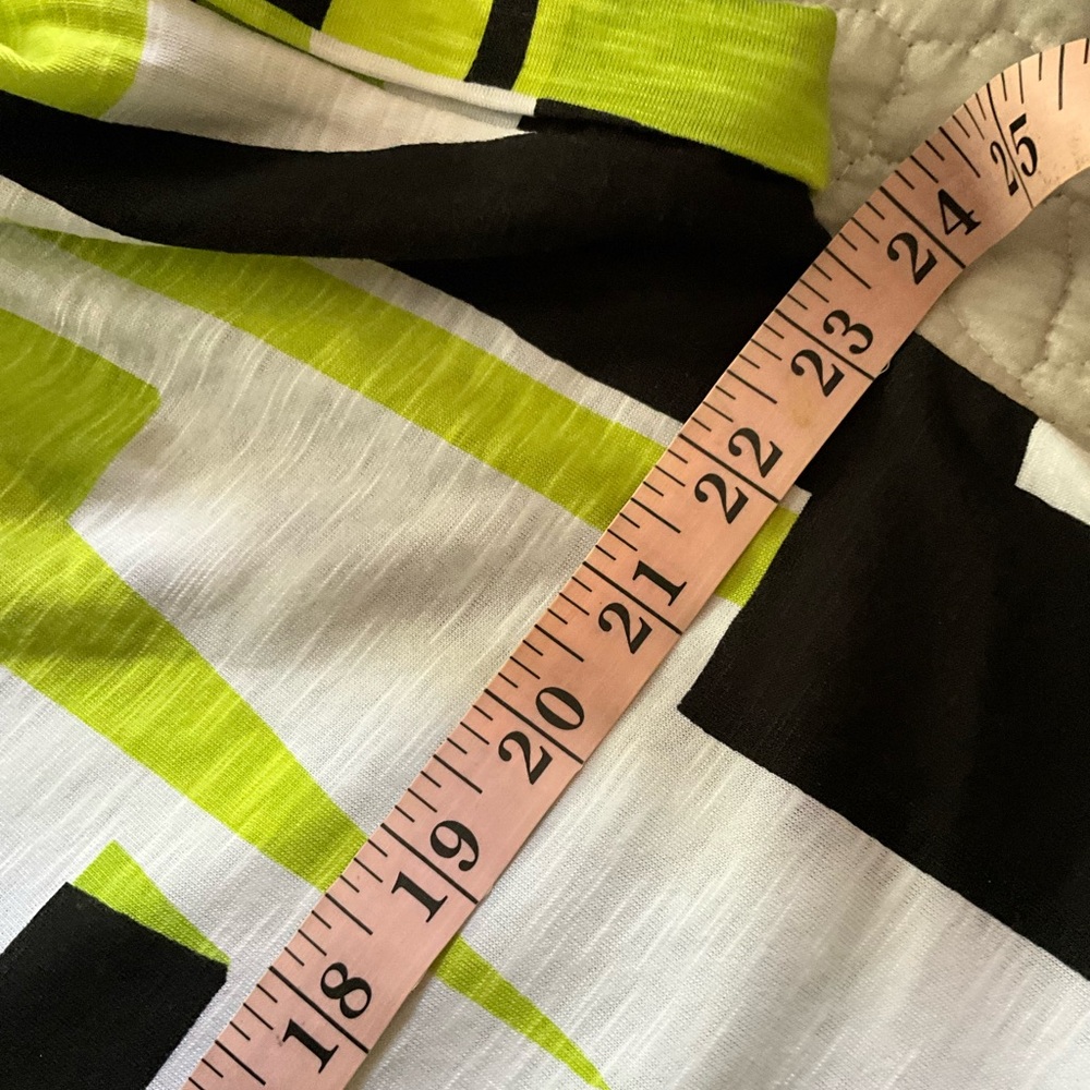 Multiples Lime Geometric Button Back Top L - image 4